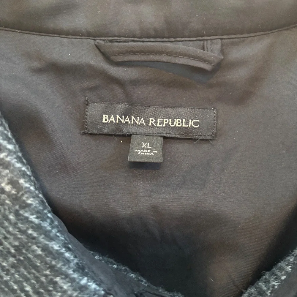 Banana Republic Mens XL Charcoal Gray Textured Button Front Lined Shirt Jacket